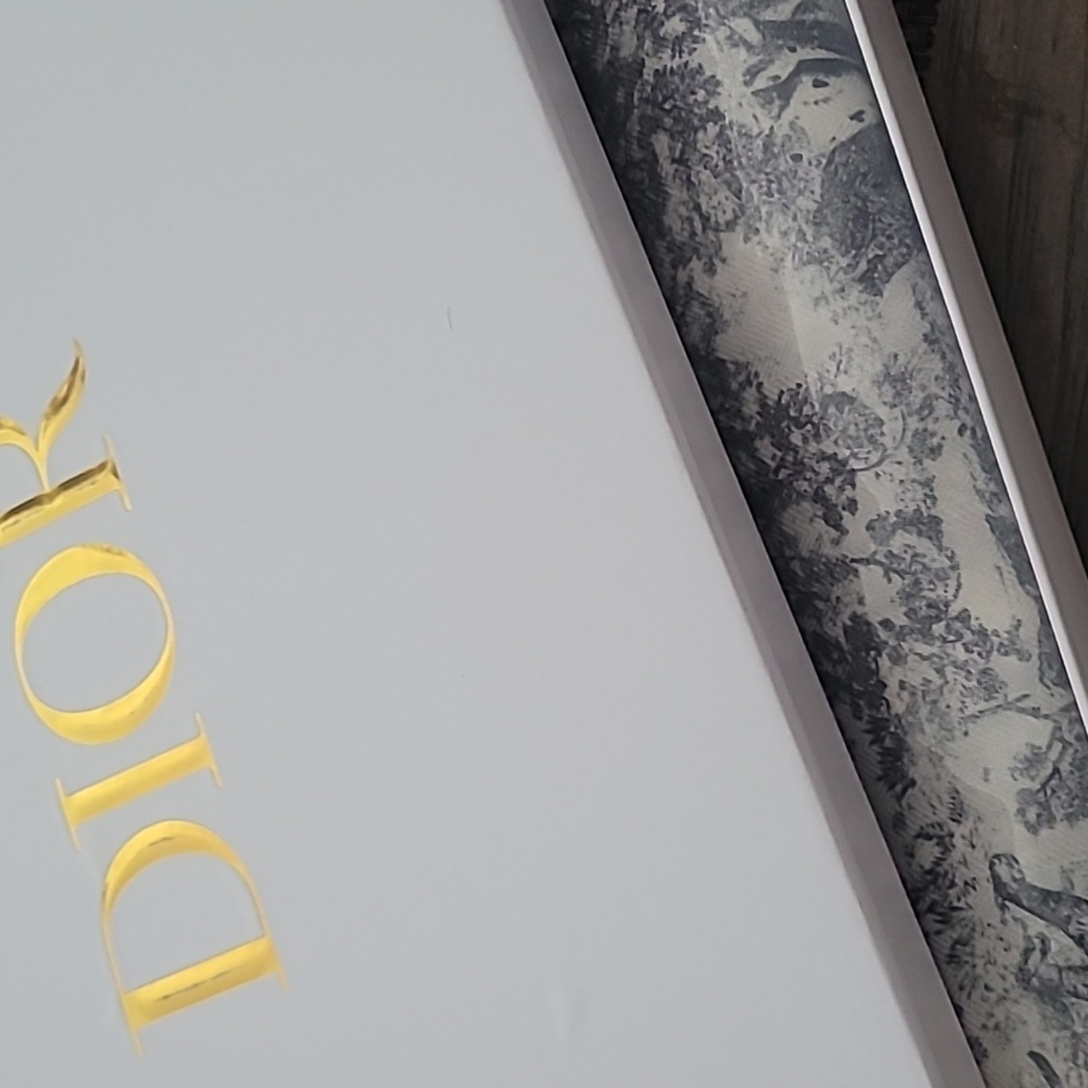 Dior Monochrome Toile Wrap - Picture 7 of 8